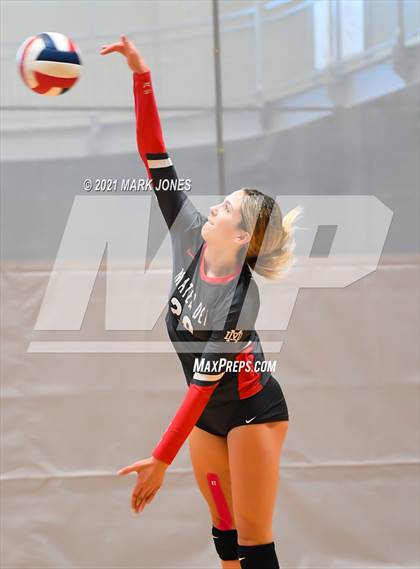 Thumbnail 2 in Bishop Gorman vs. Mater Dei (Nike Tournament of Champions)   photogallery.