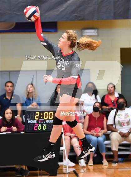 Thumbnail 2 in Bishop Gorman vs. Mater Dei (Nike Tournament of Champions)   photogallery.