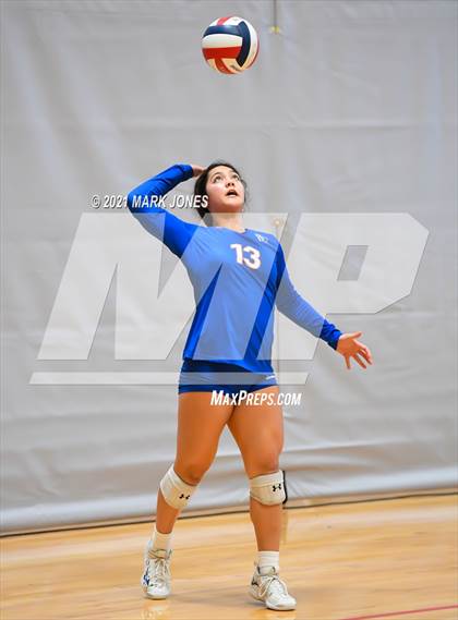 Thumbnail 2 in Bishop Gorman vs. Mater Dei (Nike Tournament of Champions)   photogallery.