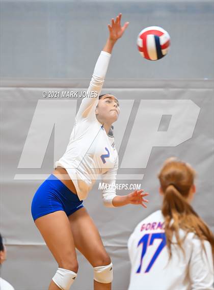 Thumbnail 1 in Bishop Gorman vs. Mater Dei (Nike Tournament of Champions)   photogallery.