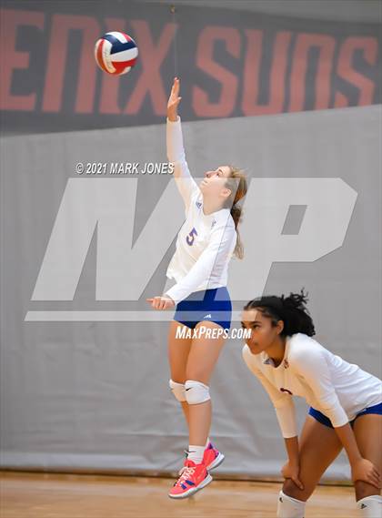 Thumbnail 2 in Bishop Gorman vs. Mater Dei (Nike Tournament of Champions)   photogallery.
