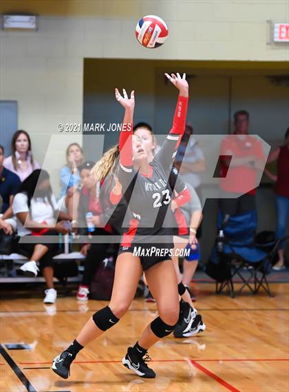 Thumbnail 1 in Bishop Gorman vs. Mater Dei (Nike Tournament of Champions)   photogallery.