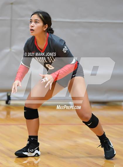 Thumbnail 2 in Bishop Gorman vs. Mater Dei (Nike Tournament of Champions)   photogallery.