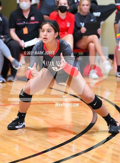 Thumbnail 1 in Bishop Gorman vs. Mater Dei (Nike Tournament of Champions)   photogallery.