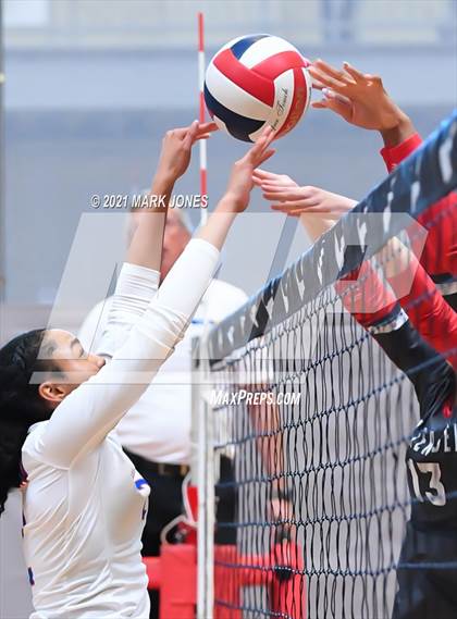 Thumbnail 2 in Bishop Gorman vs. Mater Dei (Nike Tournament of Champions)   photogallery.