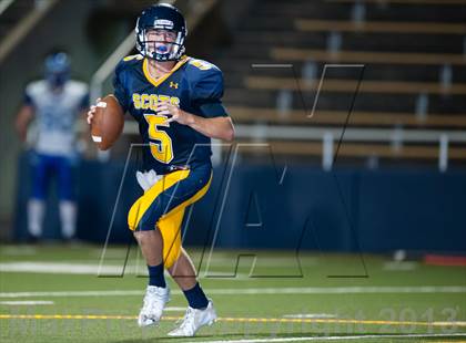 Thumbnail 2 in Prepa Tech vs Highland Park photogallery.
