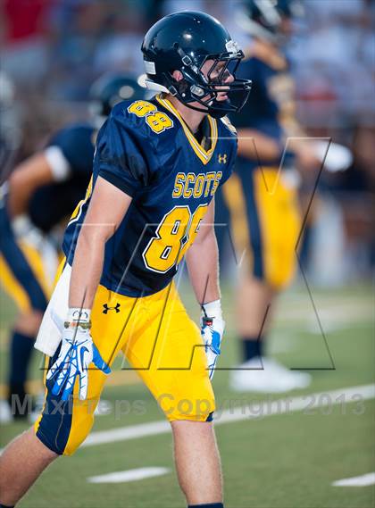 Thumbnail 3 in Prepa Tech vs Highland Park photogallery.