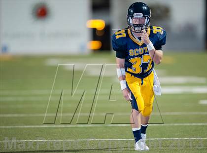 Thumbnail 2 in Prepa Tech vs Highland Park photogallery.