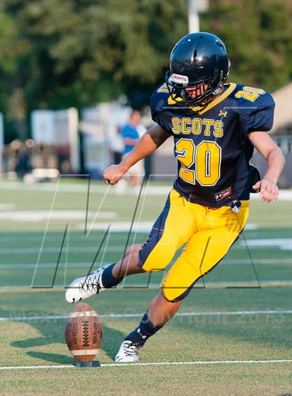 Thumbnail 3 in Prepa Tech vs Highland Park photogallery.