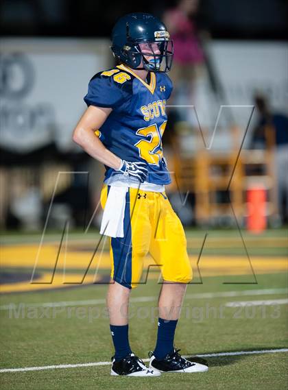 Thumbnail 3 in Prepa Tech vs Highland Park photogallery.
