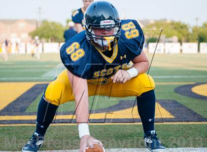 Thumbnail 3 in Prepa Tech vs Highland Park photogallery.