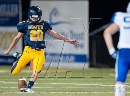 Thumbnail 3 in Prepa Tech vs Highland Park photogallery.
