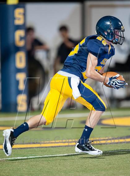 Thumbnail 1 in Prepa Tech vs Highland Park photogallery.
