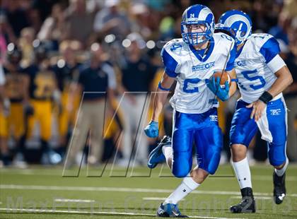 Thumbnail 2 in Prepa Tech vs Highland Park photogallery.