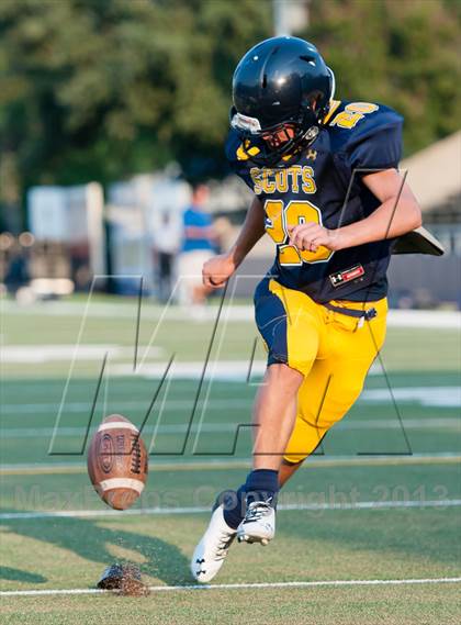 Thumbnail 1 in Prepa Tech vs Highland Park photogallery.