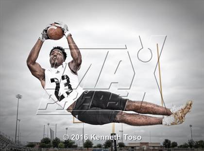 Thumbnail 2 in Steele (2016 Preseason Top 25 Early Contenders Photo Shoot)  photogallery.