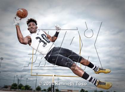 Thumbnail 1 in Steele (2016 Preseason Top 25 Early Contenders Photo Shoot)  photogallery.