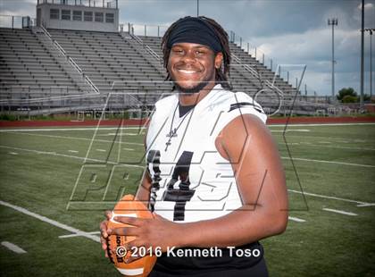 Thumbnail 3 in Steele (2016 Preseason Top 25 Early Contenders Photo Shoot)  photogallery.