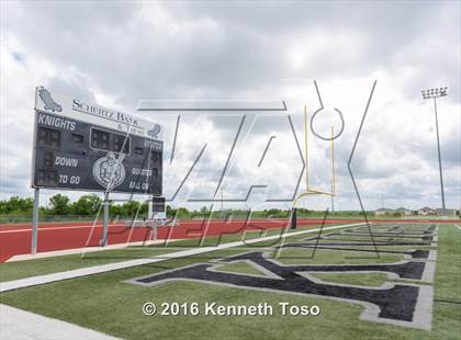 Thumbnail 1 in Steele (2016 Preseason Top 25 Early Contenders Photo Shoot)  photogallery.