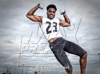 Thumbnail 1 in Steele (2016 Preseason Top 25 Early Contenders Photo Shoot)  photogallery.