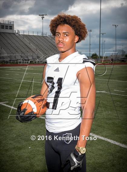 Thumbnail 2 in Steele (2016 Preseason Top 25 Early Contenders Photo Shoot)  photogallery.