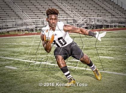 Thumbnail 3 in Steele (2016 Preseason Top 25 Early Contenders Photo Shoot)  photogallery.