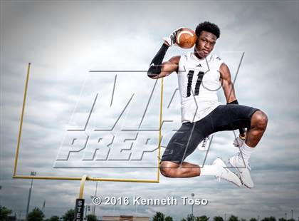 Thumbnail 2 in Steele (2016 Preseason Top 25 Early Contenders Photo Shoot)  photogallery.