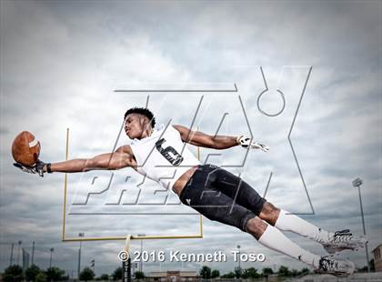 Thumbnail 1 in Steele (2016 Preseason Top 25 Early Contenders Photo Shoot)  photogallery.