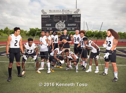 Thumbnail 1 in Steele (2016 Preseason Top 25 Early Contenders Photo Shoot)  photogallery.