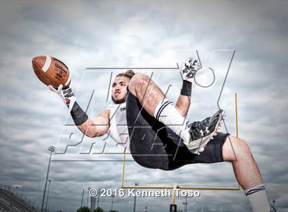 Thumbnail 2 in Steele (2016 Preseason Top 25 Early Contenders Photo Shoot)  photogallery.