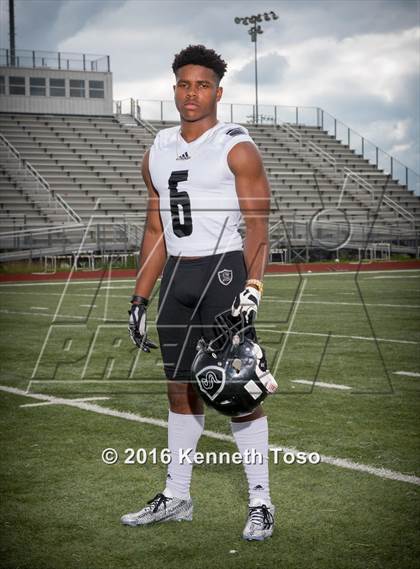 Thumbnail 1 in Steele (2016 Preseason Top 25 Early Contenders Photo Shoot)  photogallery.