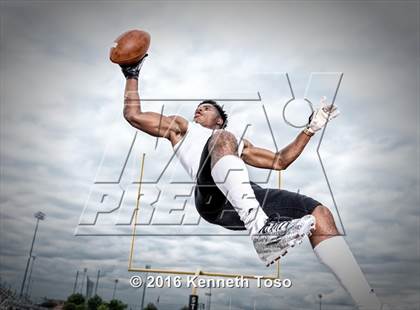 Thumbnail 3 in Steele (2016 Preseason Top 25 Early Contenders Photo Shoot)  photogallery.