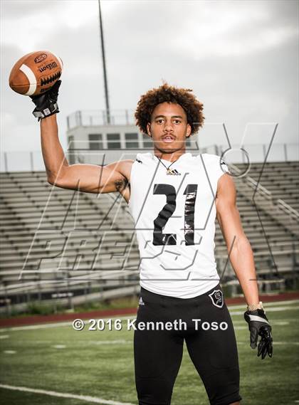 Thumbnail 3 in Steele (2016 Preseason Top 25 Early Contenders Photo Shoot)  photogallery.