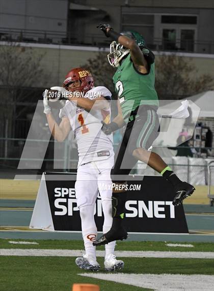 Thumbnail 3 in Cathedral Catholic vs. St. Mary's (CIF State Division 1AA Final) photogallery.
