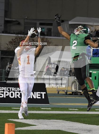 Thumbnail 1 in Cathedral Catholic vs. St. Mary's (CIF State Division 1AA Final) photogallery.