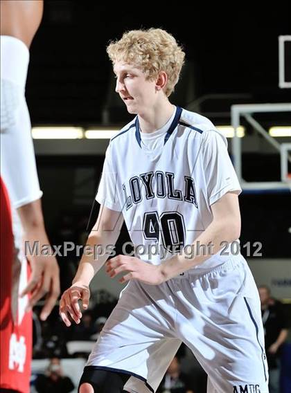 Thumbnail 2 in Mater Dei vs. Loyola (CIF SS D1AA Semifinal) photogallery.