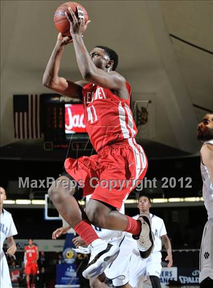 Thumbnail 1 in Mater Dei vs. Loyola (CIF SS D1AA Semifinal) photogallery.