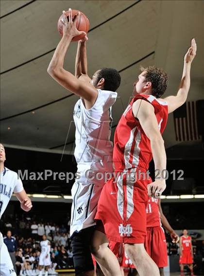 Thumbnail 1 in Mater Dei vs. Loyola (CIF SS D1AA Semifinal) photogallery.