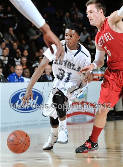 Thumbnail 2 in Mater Dei vs. Loyola (CIF SS D1AA Semifinal) photogallery.