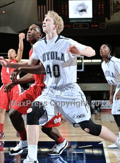 Thumbnail 2 in Mater Dei vs. Loyola (CIF SS D1AA Semifinal) photogallery.