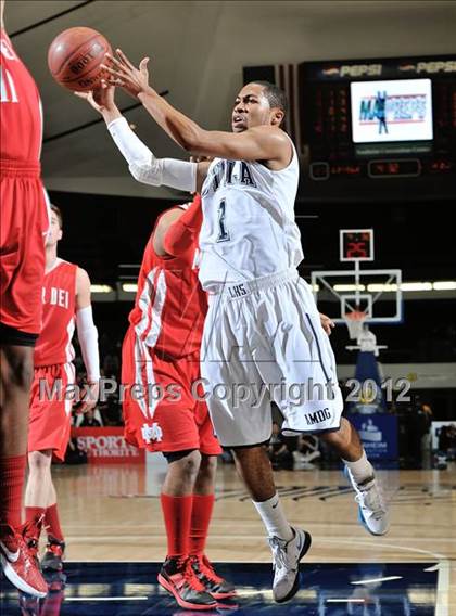 Thumbnail 3 in Mater Dei vs. Loyola (CIF SS D1AA Semifinal) photogallery.