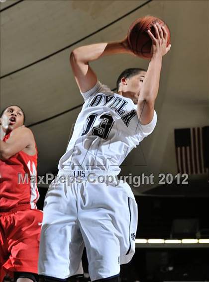 Thumbnail 3 in Mater Dei vs. Loyola (CIF SS D1AA Semifinal) photogallery.