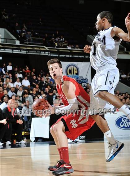 Thumbnail 1 in Mater Dei vs. Loyola (CIF SS D1AA Semifinal) photogallery.