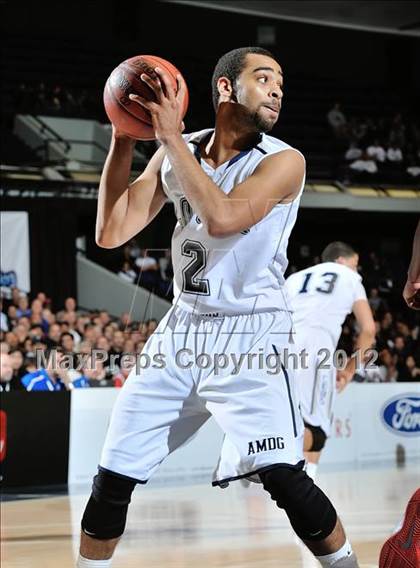 Thumbnail 3 in Mater Dei vs. Loyola (CIF SS D1AA Semifinal) photogallery.
