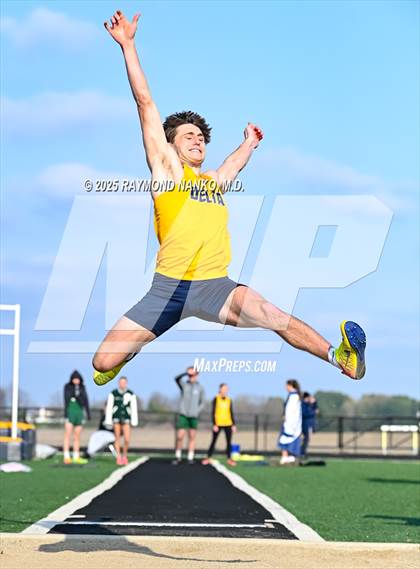 Thumbnail 1 in Pendleton Heights at Delta (Long Jump) photogallery.