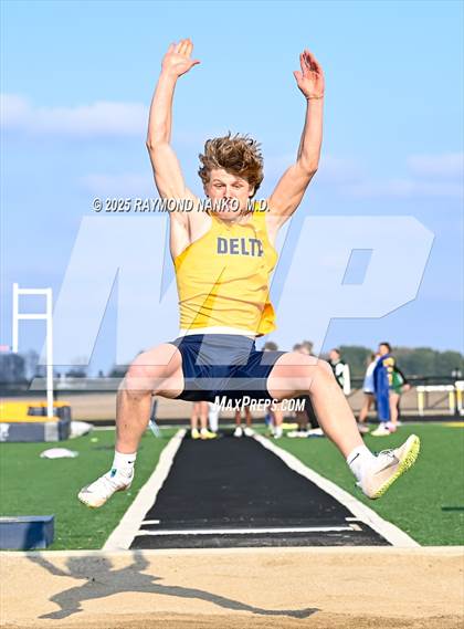 Thumbnail 1 in Pendleton Heights at Delta (Long Jump) photogallery.