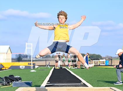 Thumbnail 2 in Pendleton Heights at Delta (Long Jump) photogallery.