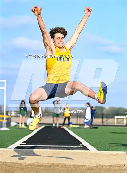 Thumbnail 2 in Pendleton Heights at Delta (Long Jump) photogallery.