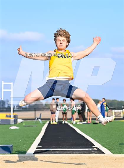 Thumbnail 1 in Pendleton Heights at Delta (Long Jump) photogallery.