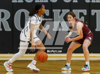 Thumbnail 2 in Columbus @ Lincoln Northeast photogallery.